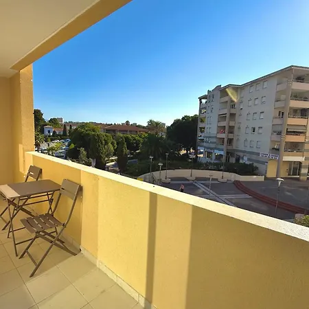 Apartment - For 2 People - Parking - Swimming Pool - Air Conditioning *