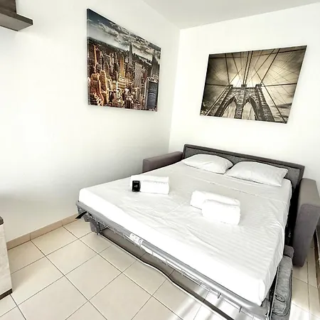 公寓 - For 2 People - Parking - Swimming Pool - Air Conditioning
